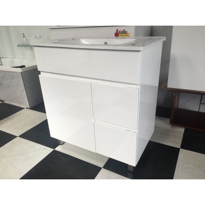 Vanity - Heron Series N750F White